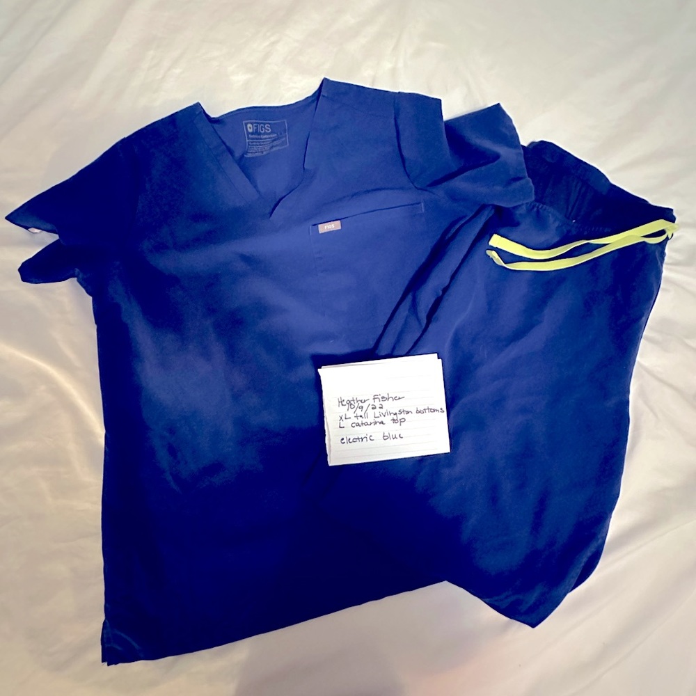 Figs scrubs L/ XL